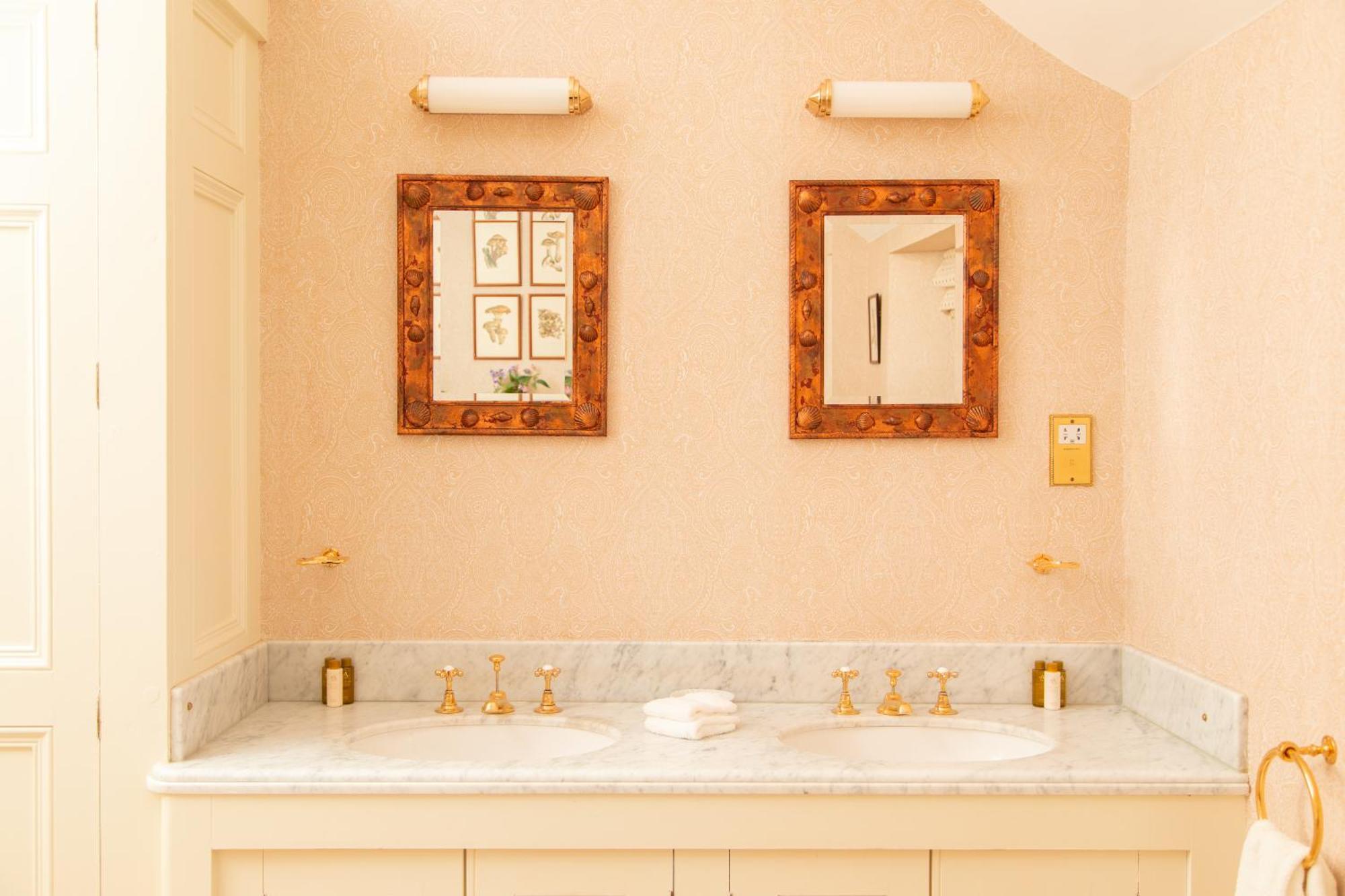 Inveroykel Lodge At Rosehall 외부 사진