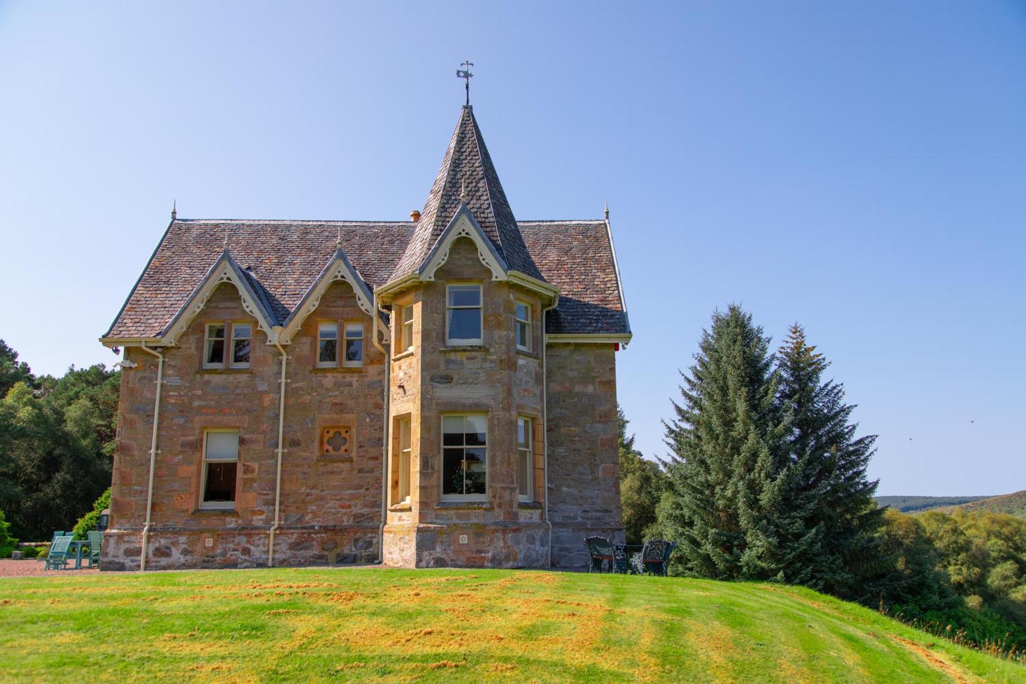 Inveroykel Lodge At Rosehall 외부 사진